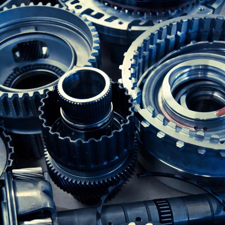 Vendeur de consommables automobiles Le François