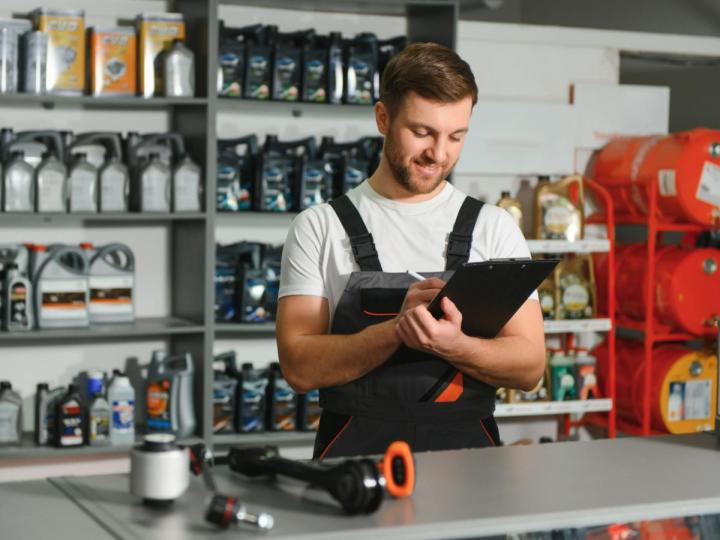 Vente de produits automobiles Le François